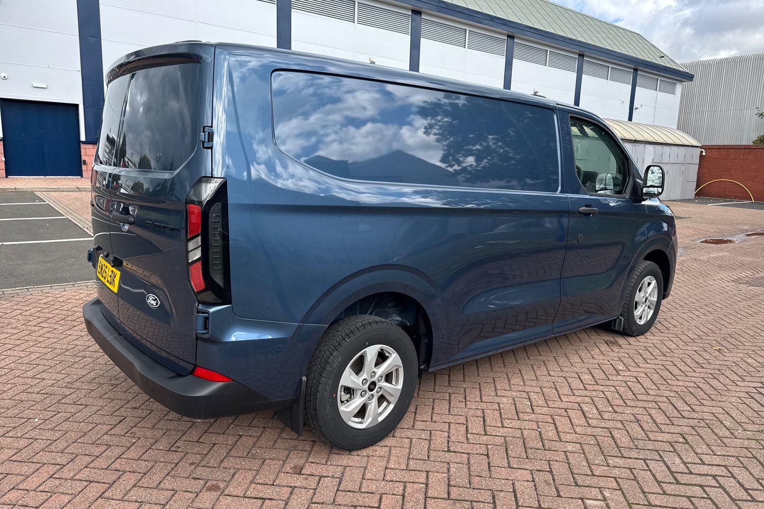 Ford TRANSIT CUSTOM Photo 6