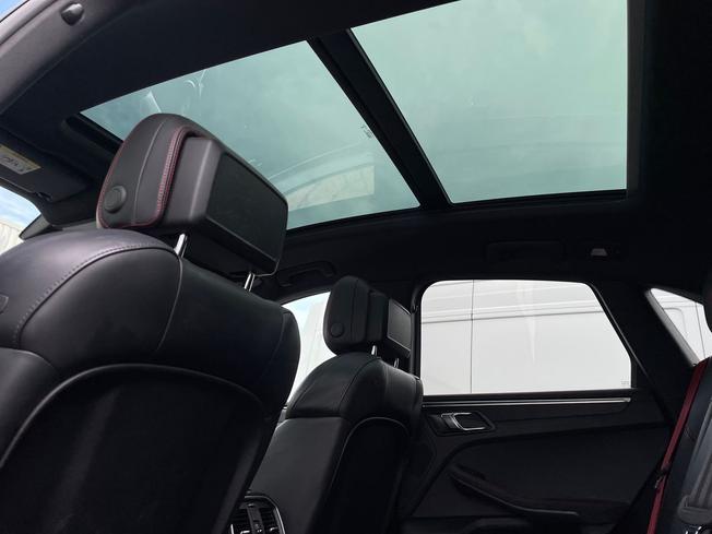 PORSCHE Macan Photo 52