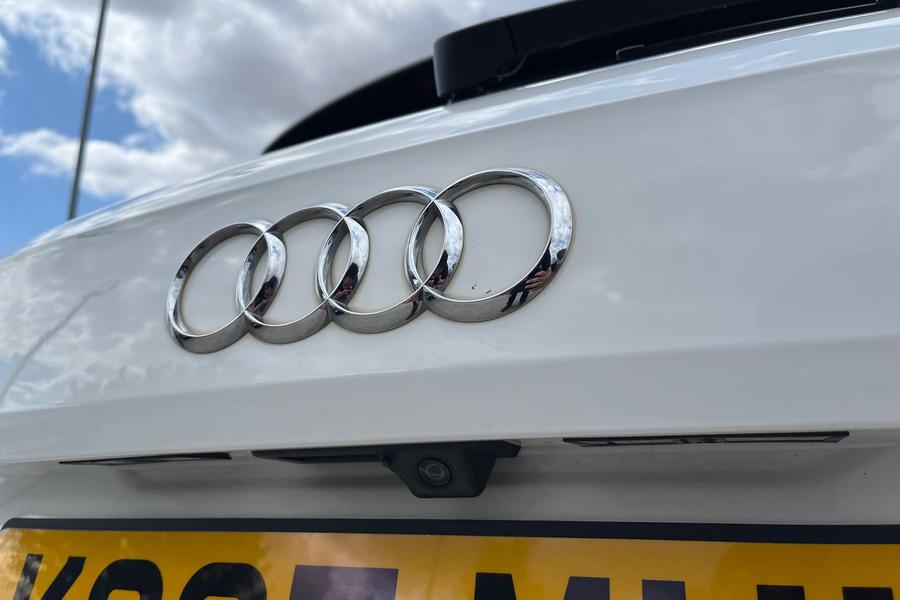Audi Q2 Photo autoimg-0f7cec659e272e7839d221b90488928c530f3165.jpg