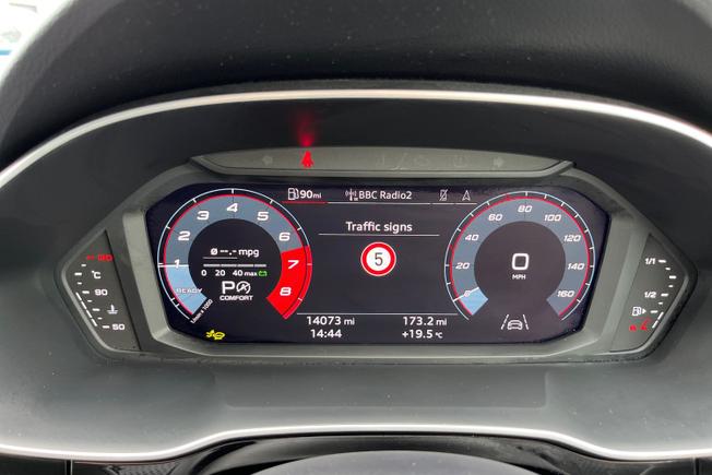 AUDI Q3 Photo 43