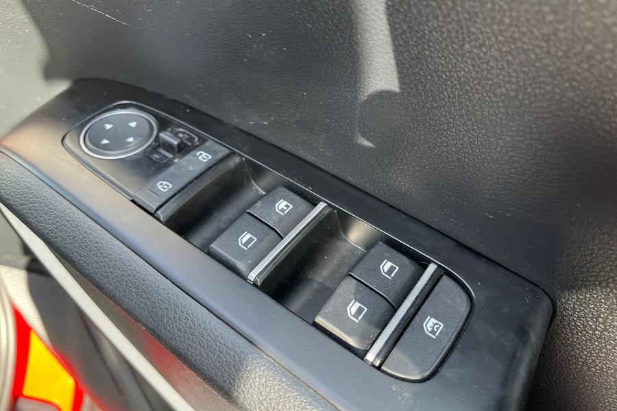 Kia SOUL Photo autoimg-0f7e17a9179833789f326f995695bbfb6faec8cf.jpg