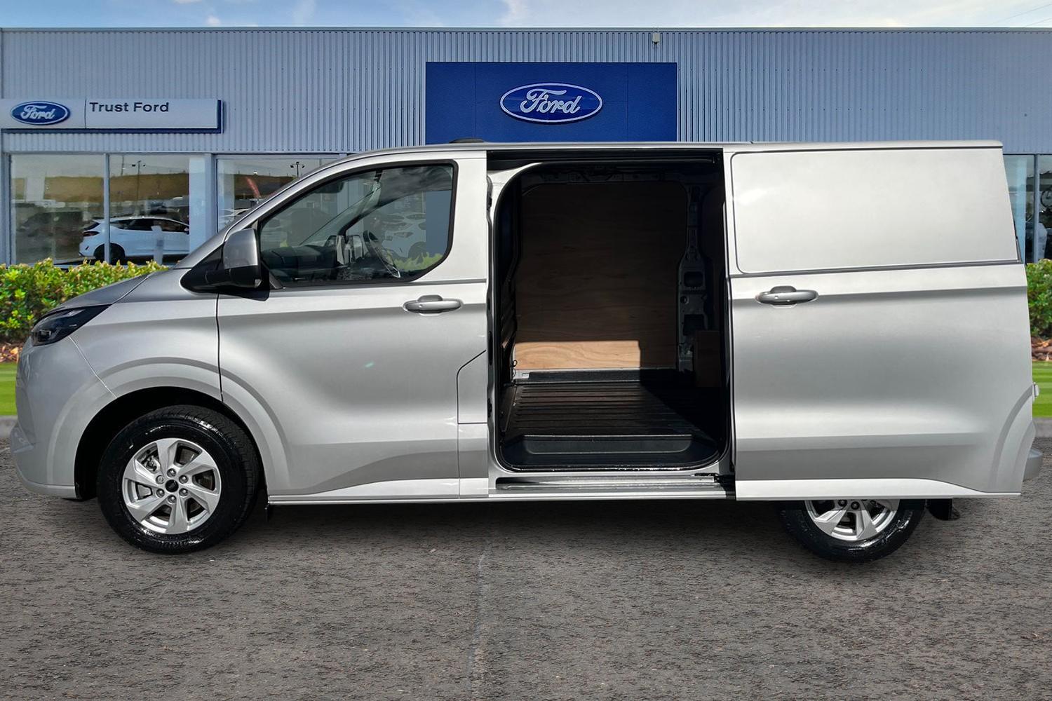 Ford TRANSIT CUSTOM Photo 4