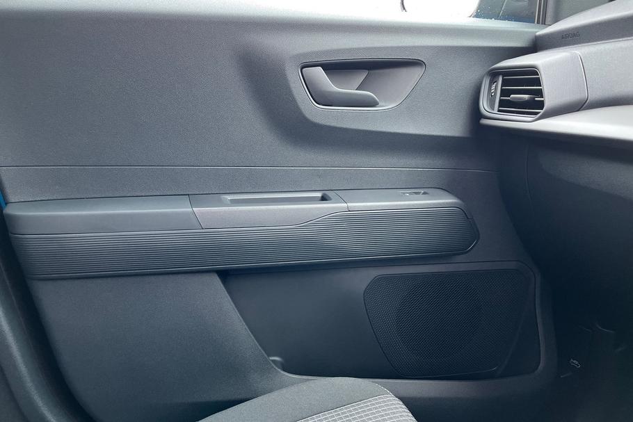 Used Ford E-TRANSIT COURIER LA75RDZ 35