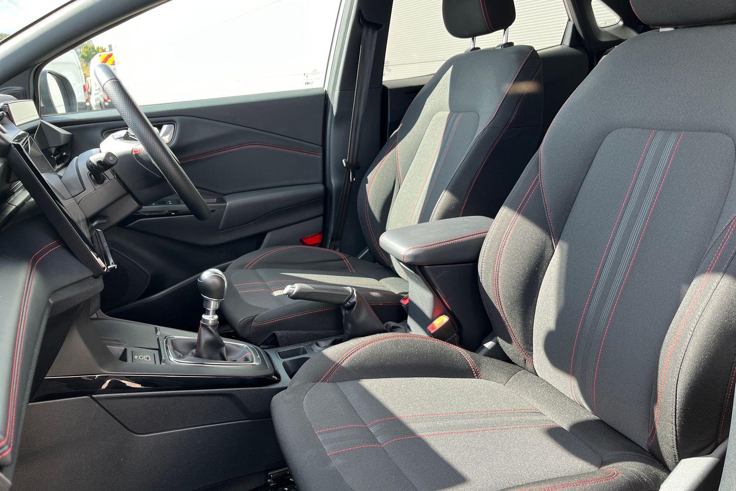 Ford PUMA Photo 18