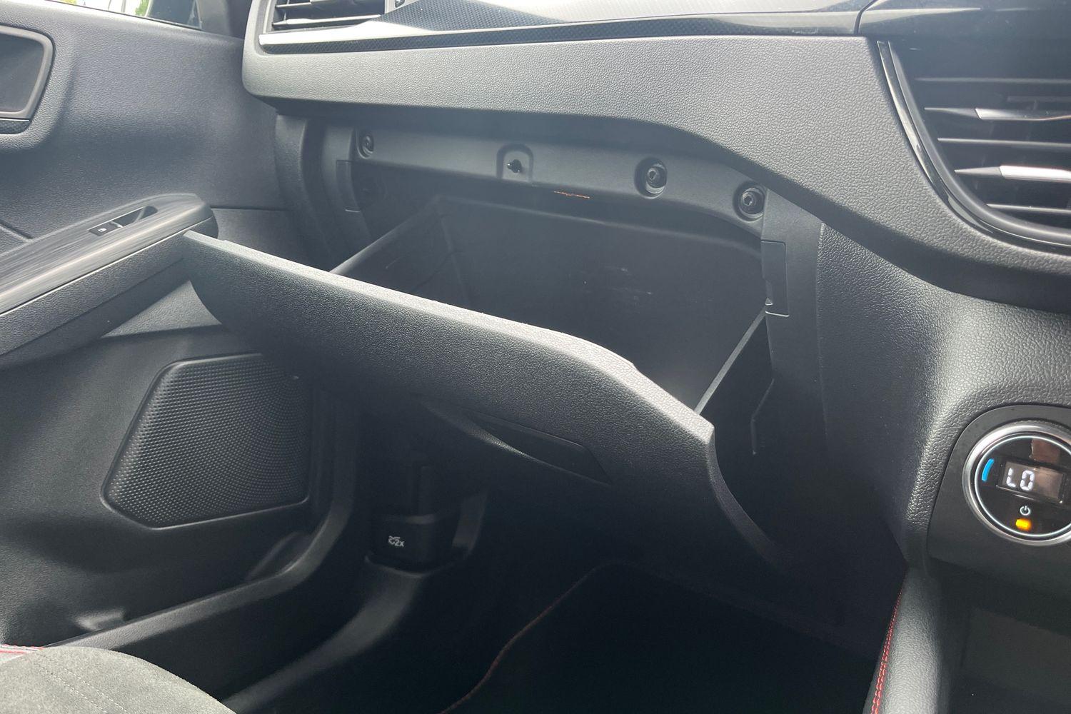 Ford KUGA Photo 31