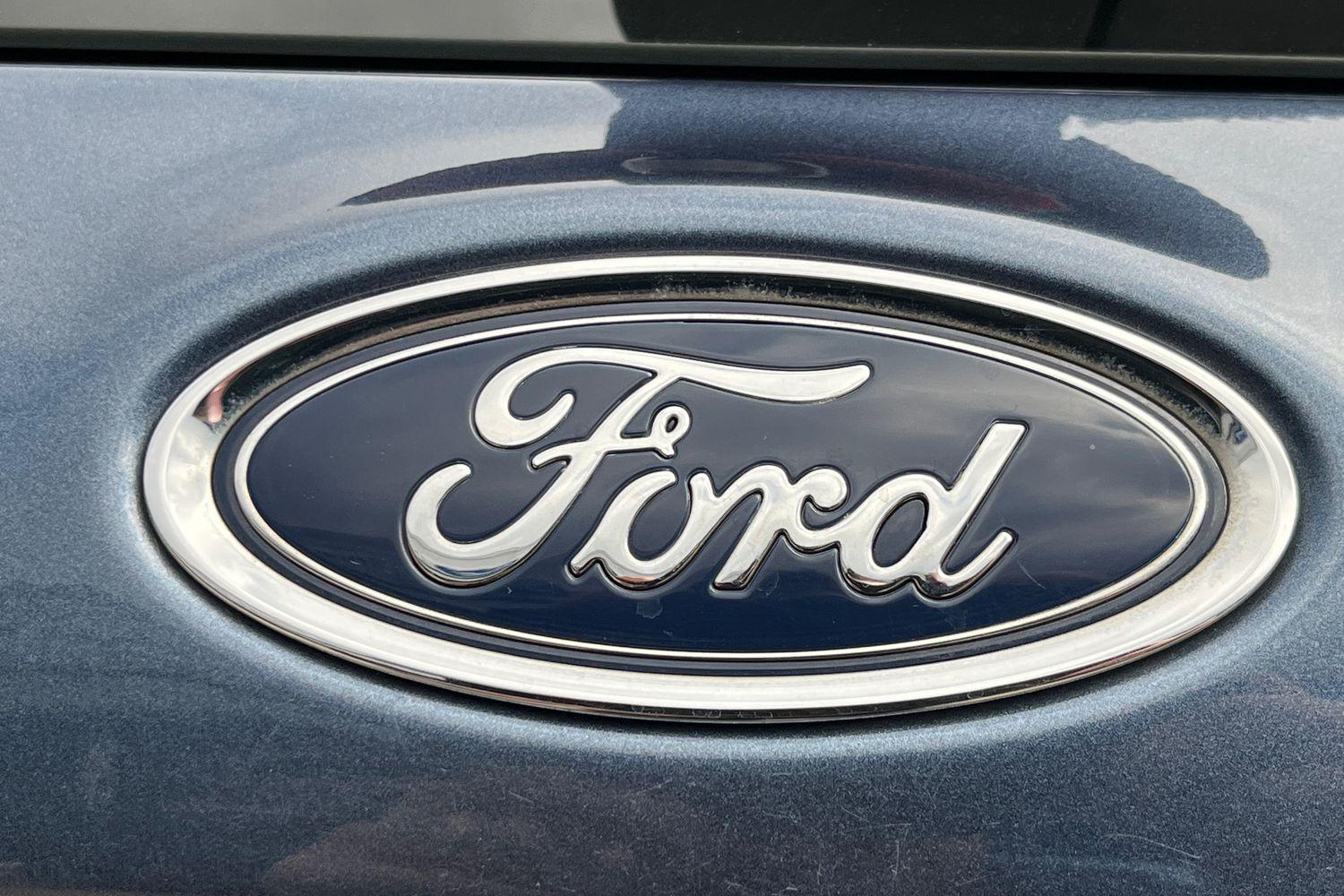 Ford FIESTA Photo 39