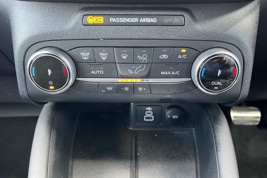 Ford Kuga Photo autoimg-0f86c941c3099a25b29b039a48113662ed44209f.jpg