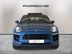 PORSCHE Macan Photo 2