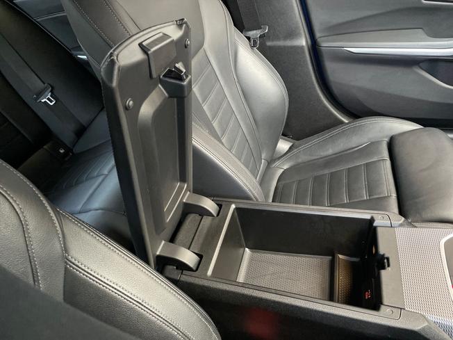 BMW 3 Series Photo 39