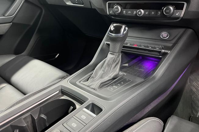 AUDI Q3 Photo 23