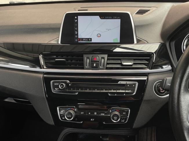 BMW X1 Photo 14