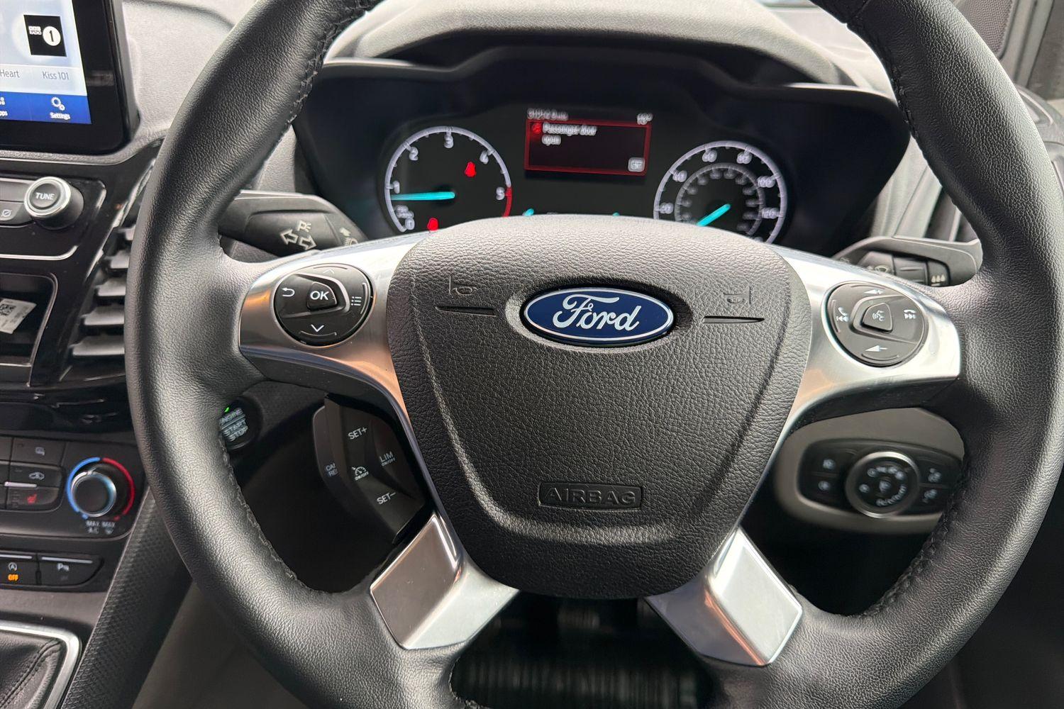 Ford TRANSIT CONNECT Photo 29