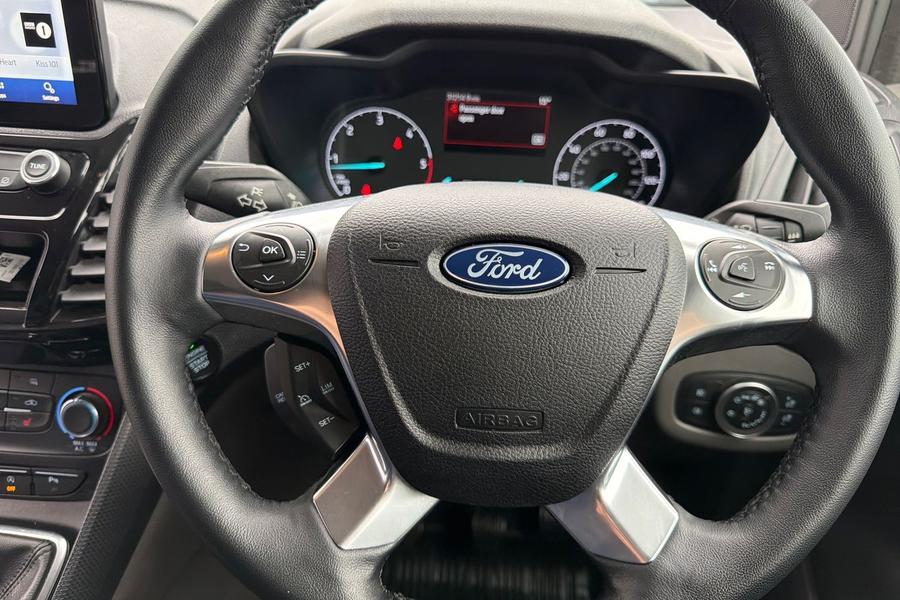 Ford TRANSIT CONNECT Photo autoimg-0f8d9efd2fb520cf52f2e1135ebbb0aed020e773.jpg