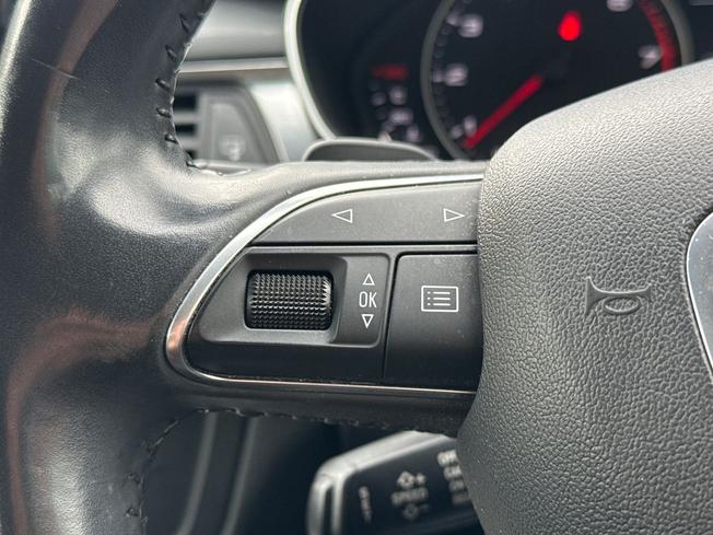 AUDI A6 Avant Photo 16