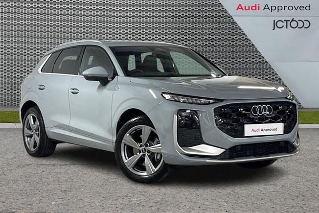 AUDI Q3 Photo 1
