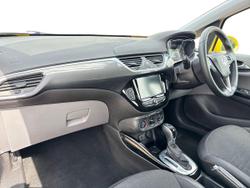 VAUXHALL Corsa Photo 2
