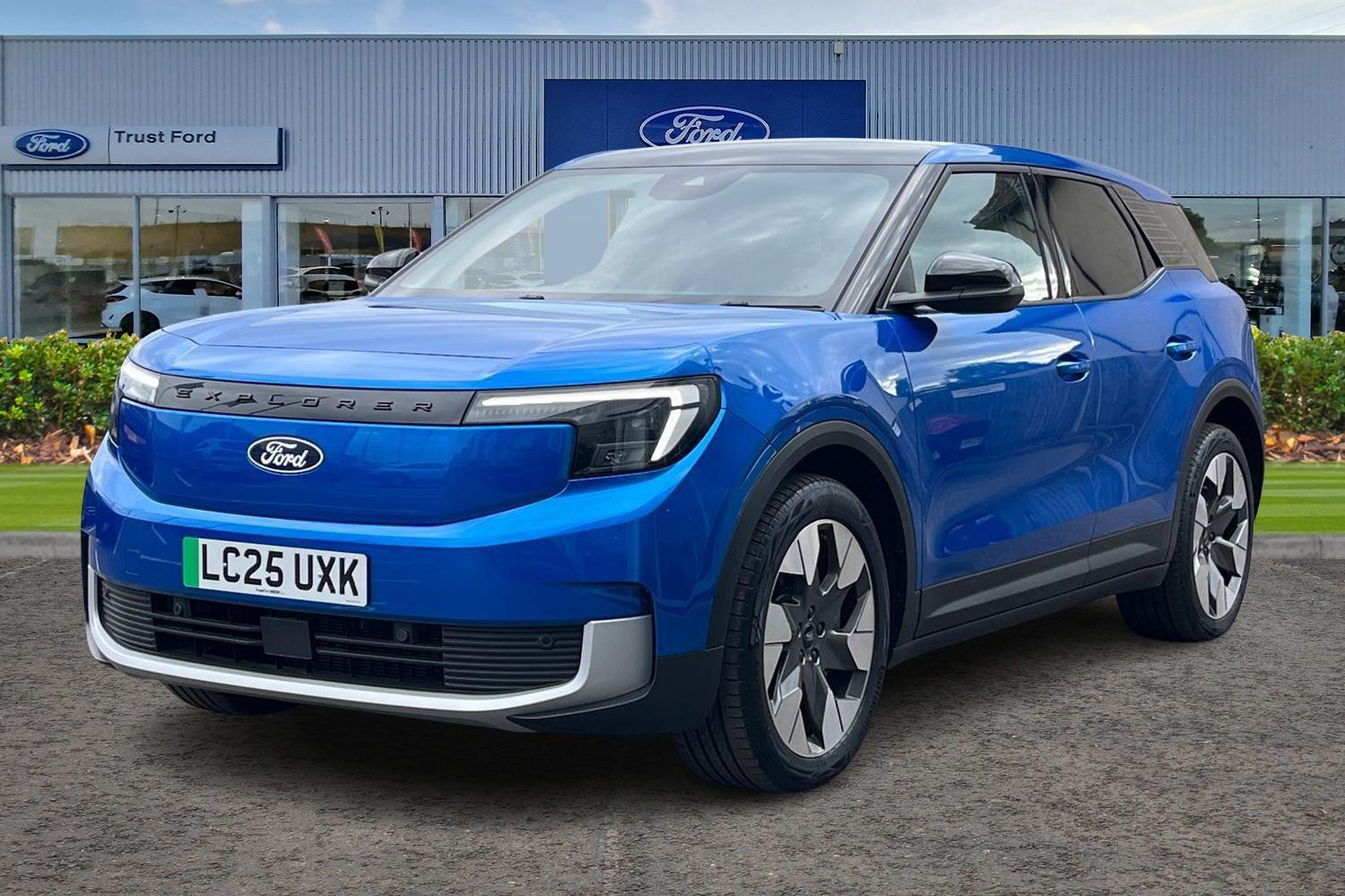 Ford Explorer Photo 4
