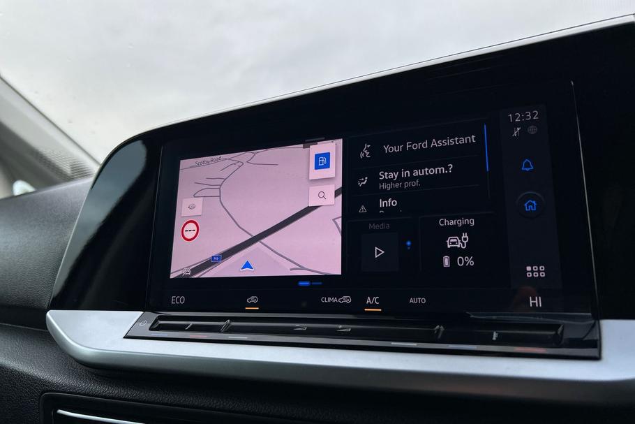 Used Ford TRANSIT CONNECT 18