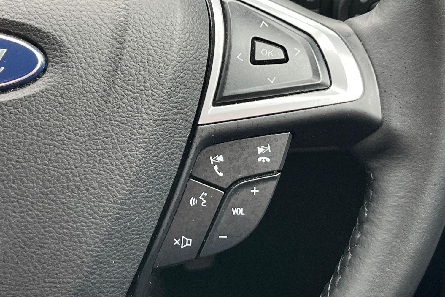 Ford GALAXY Photo 38