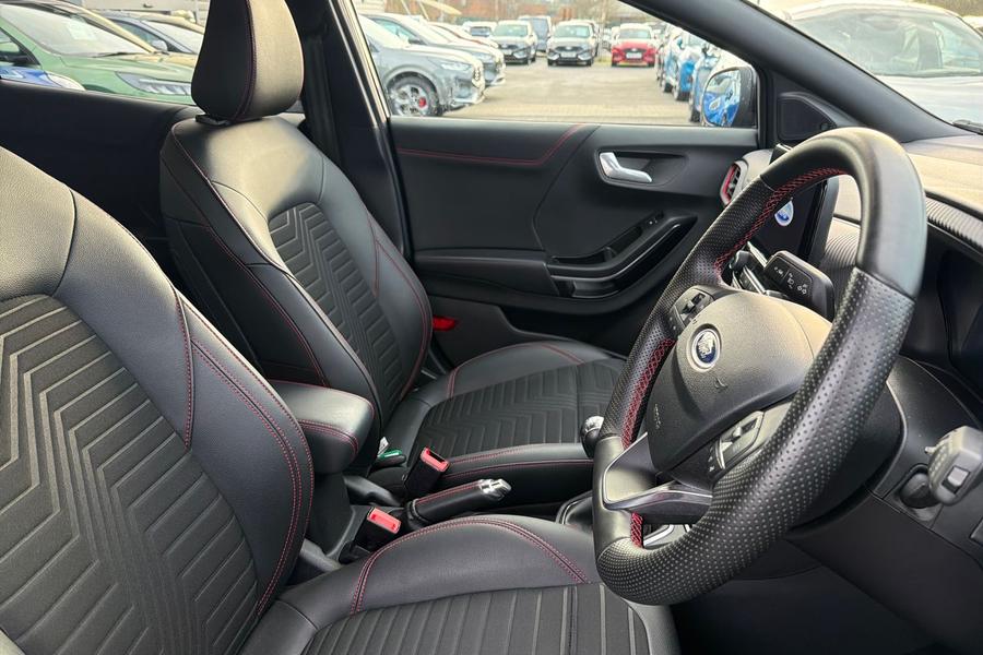 Ford PUMA Photo autoimg-0fa1a64d2620ed0bb5baa160bdca14710d8a808f.jpg