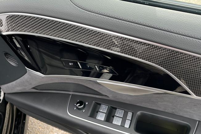 AUDI A8 Photo 52
