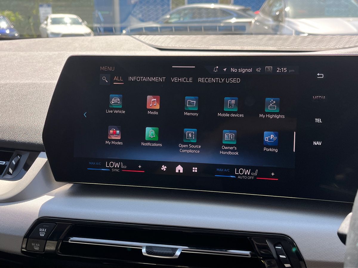BMW 2 Series Active Tourer Photo 40
