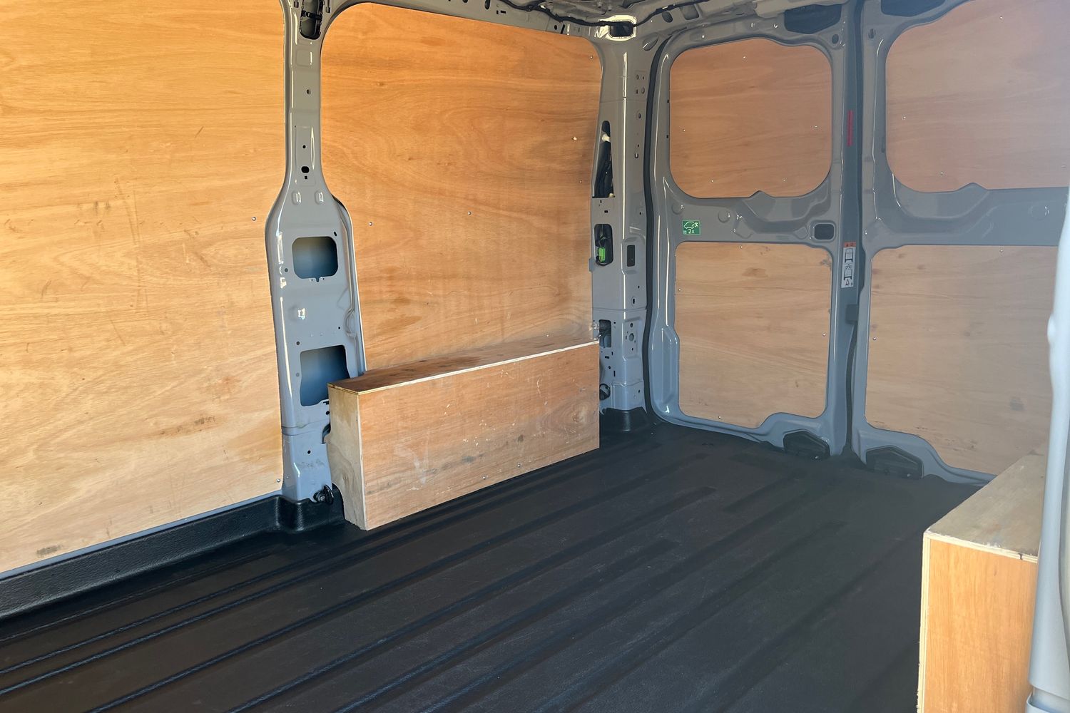 Ford TRANSIT CUSTOM Photo 3