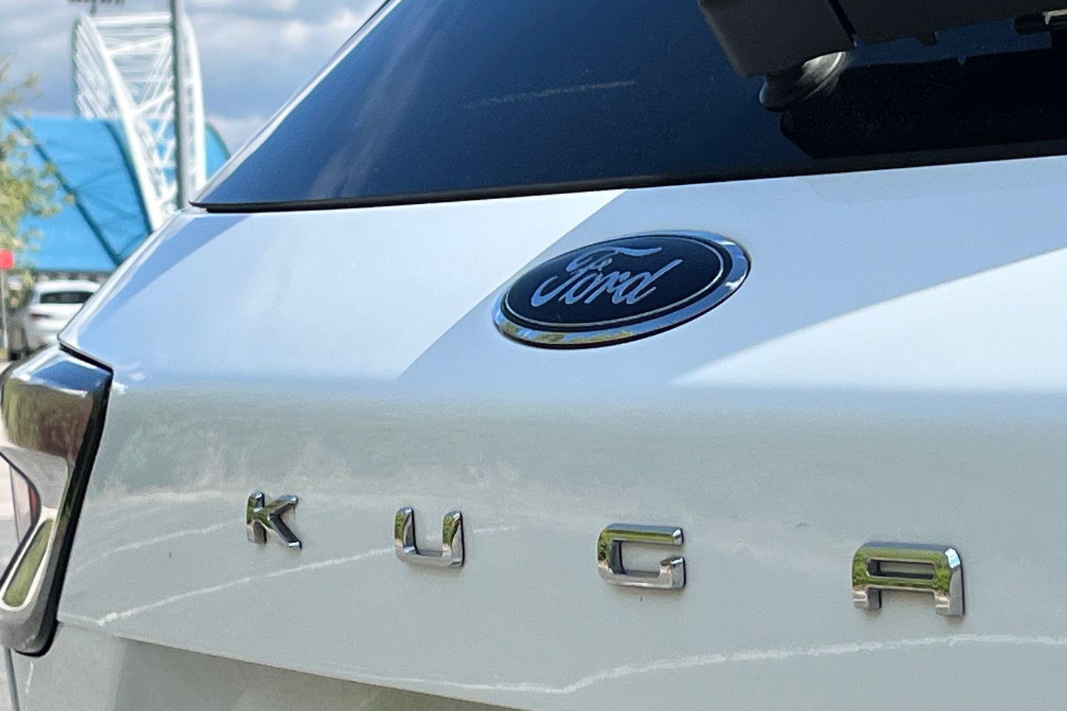 Ford KUGA Photo 38