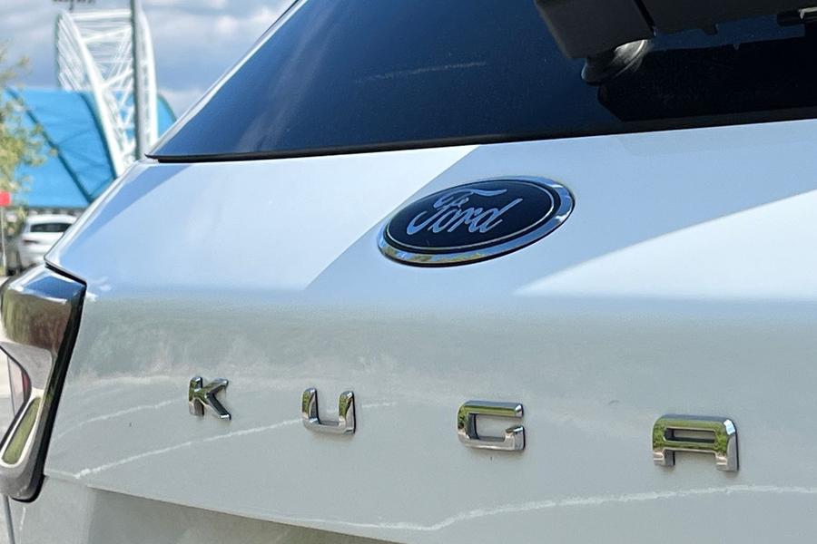 Ford KUGA Photo autoimg-0fab9dd213aec9e13b32566ca80b36fdcaae4d2c.jpg