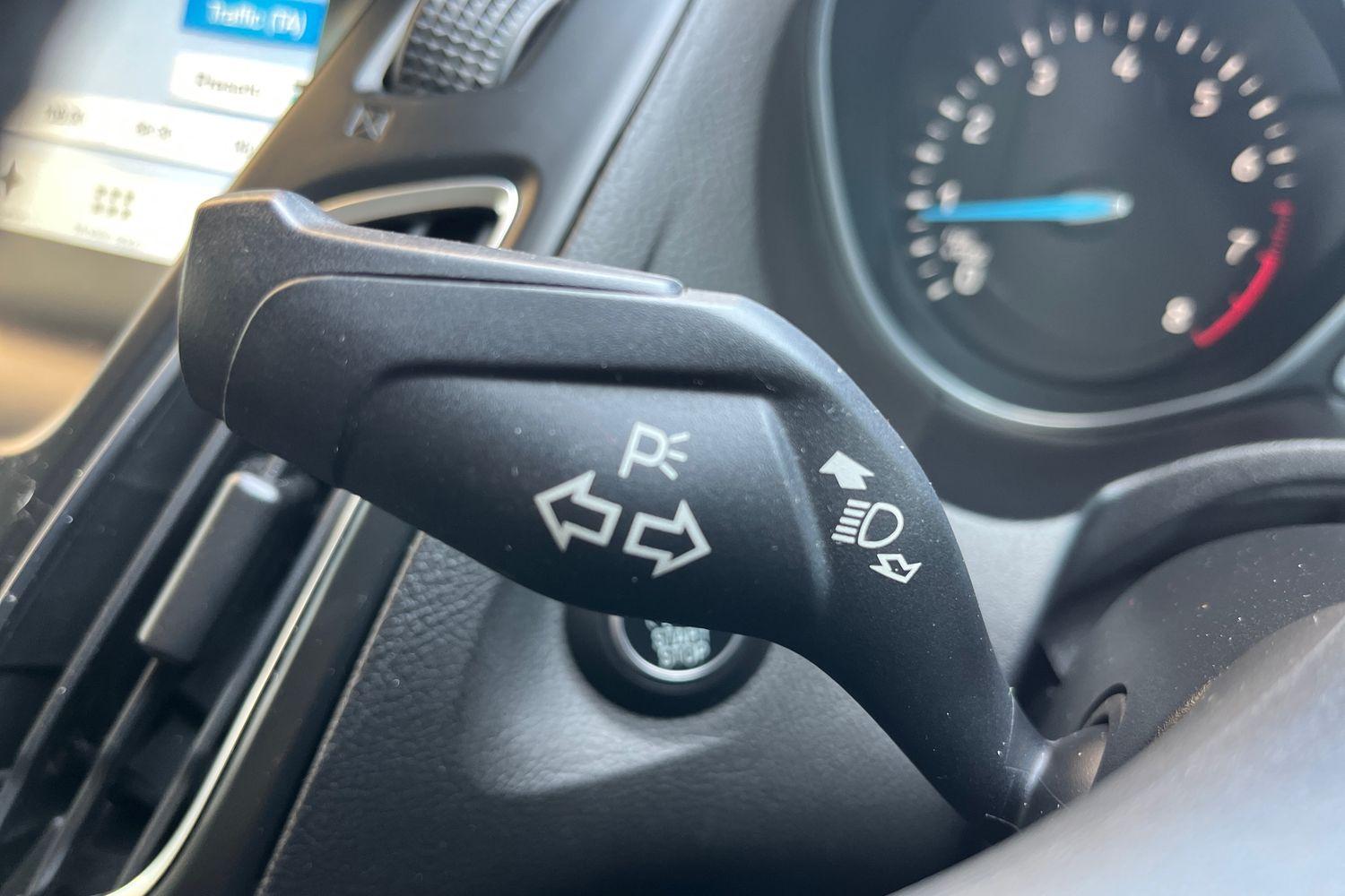 Ford FOCUS Photo 13
