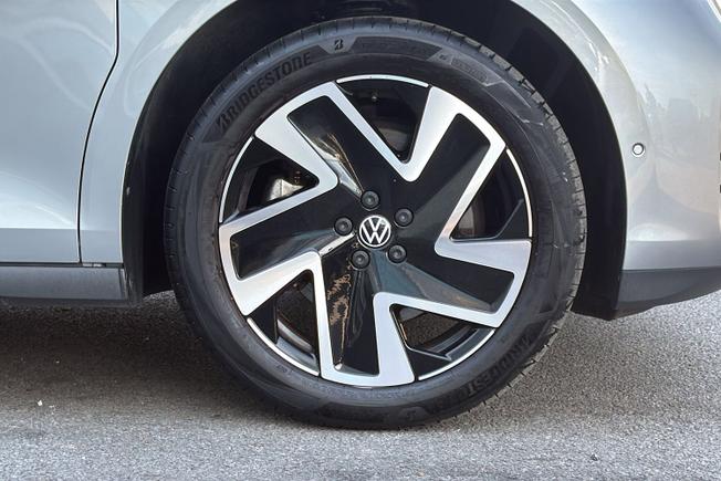VOLKSWAGEN Id. Buzz Photo 5