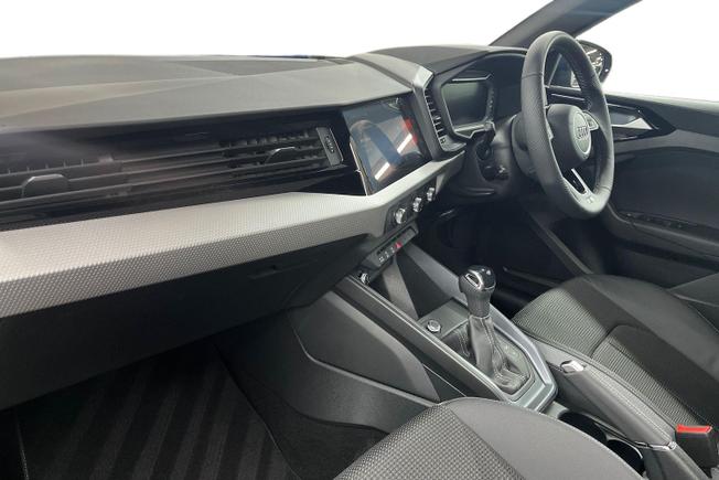 AUDI  A1 Photo 2