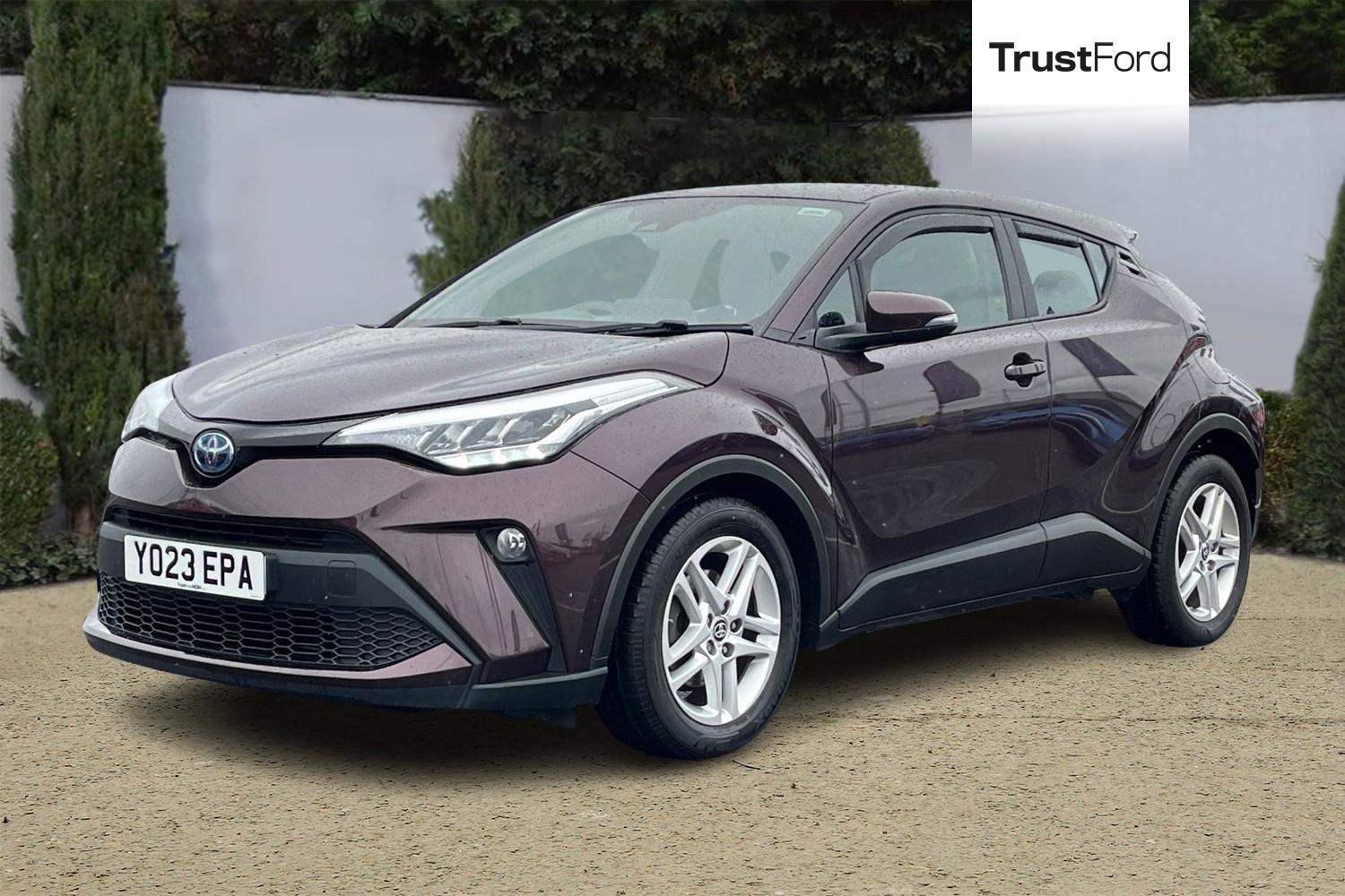 Toyota C-HR Photo 4