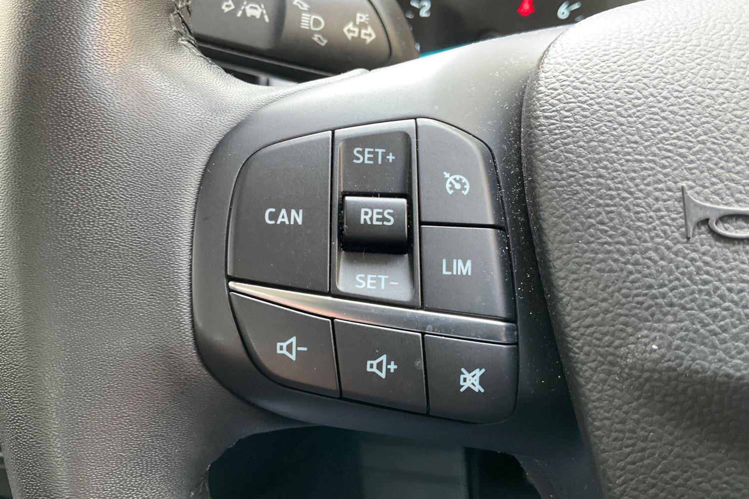 Ford FOCUS Photo 30