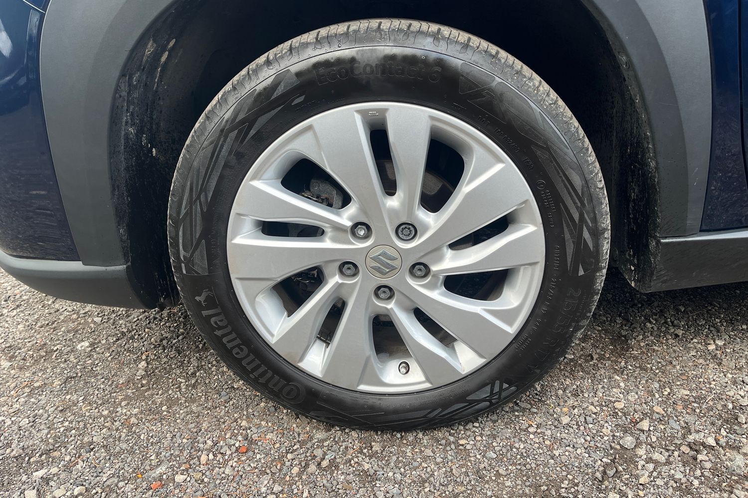 Suzuki S-CROSS Photo 25