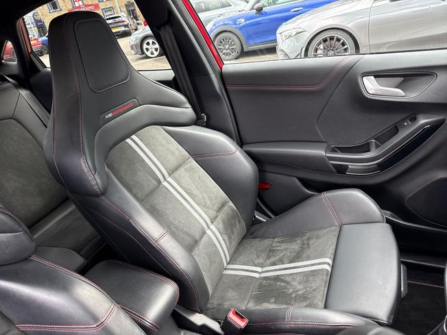 FORD Puma Photo 49