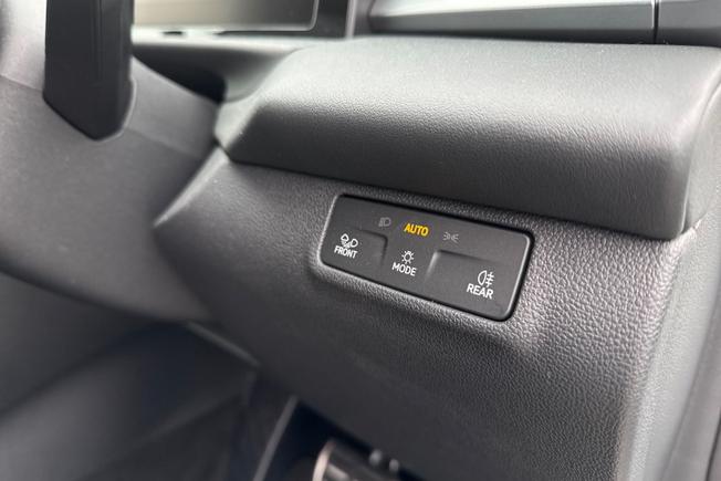 VOLKSWAGEN T-Roc Photo 27