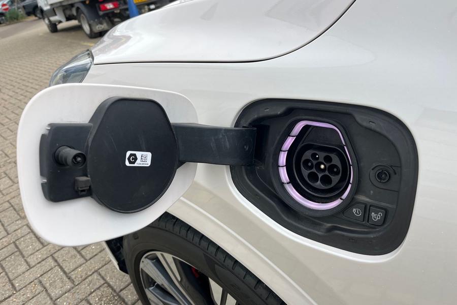 Ford KUGA Photo autoimg-0fc88a908ad15d4d15de7b883606f928d4911003.jpg