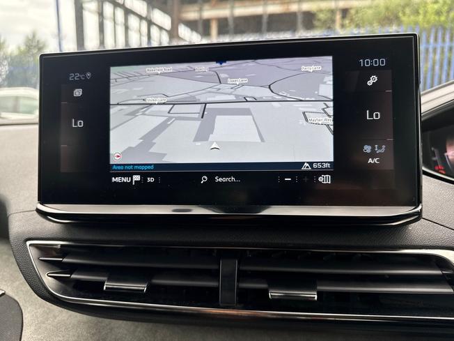 PEUGEOT 5008 Photo 14
