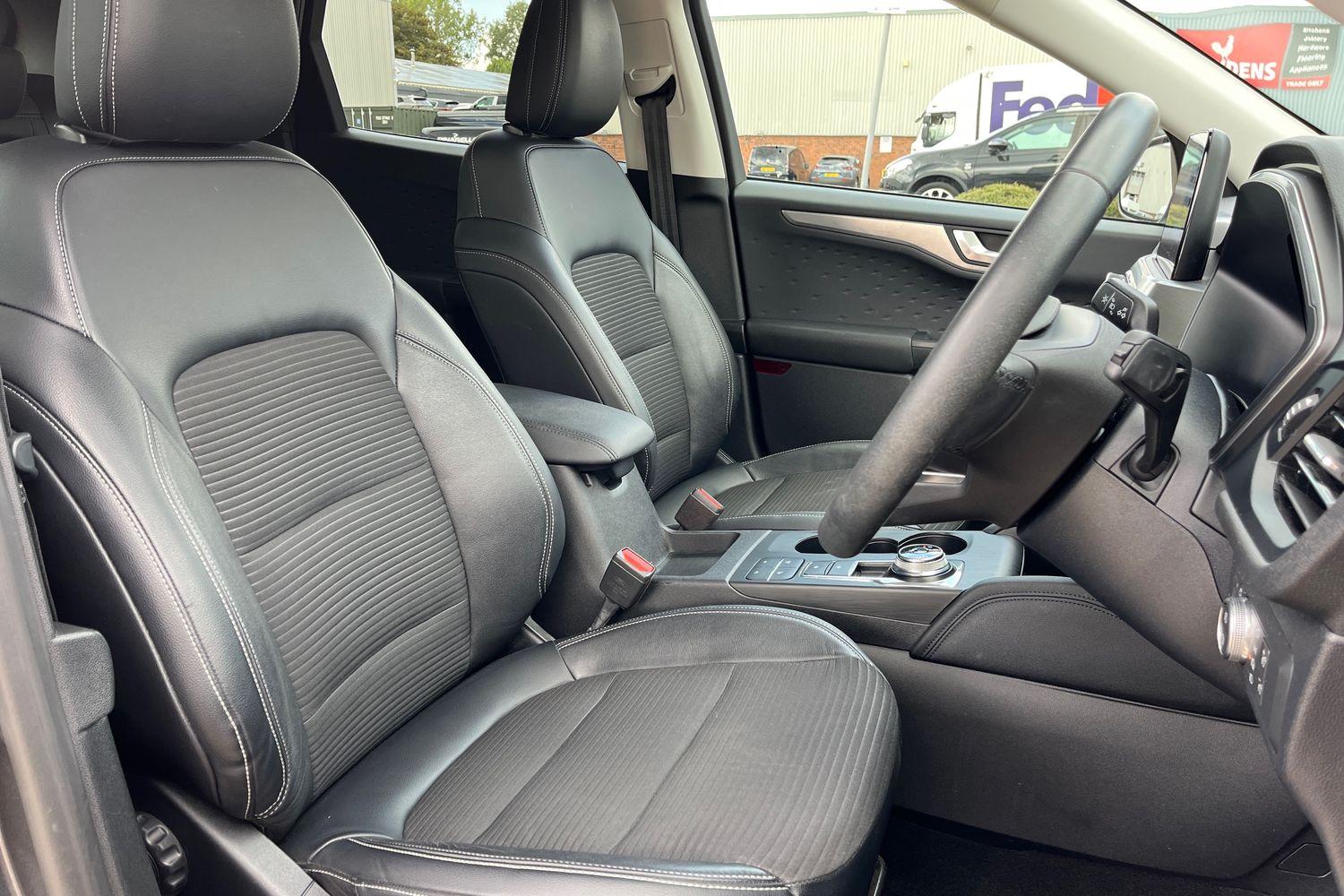 Ford Kuga Photo 16