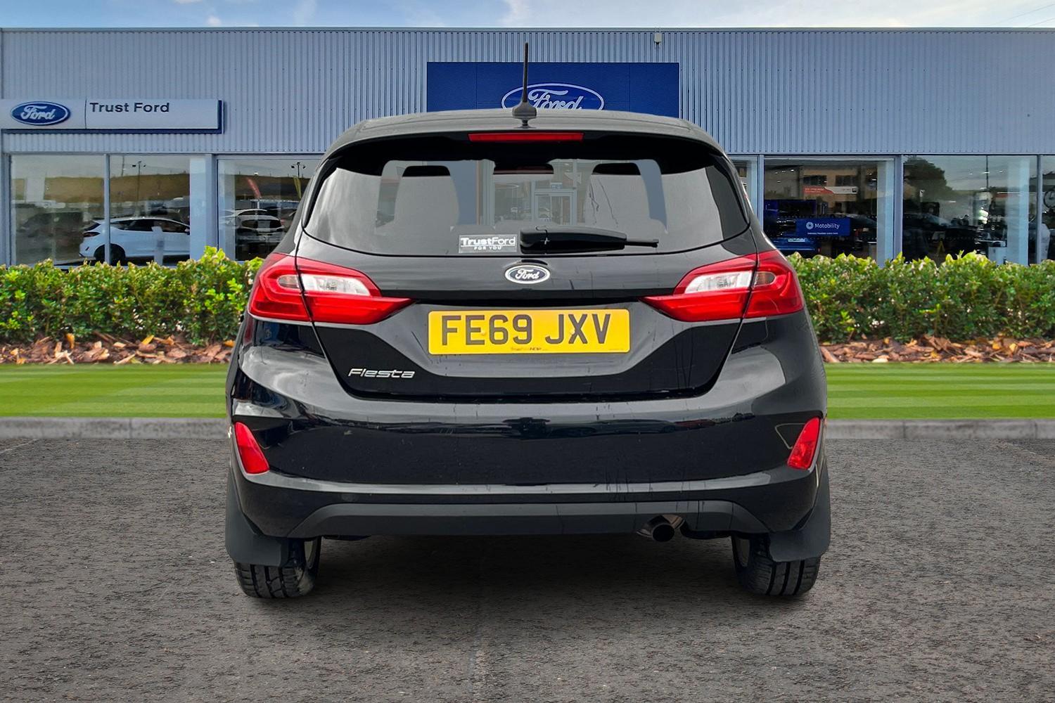 Ford FIESTA Photo 6