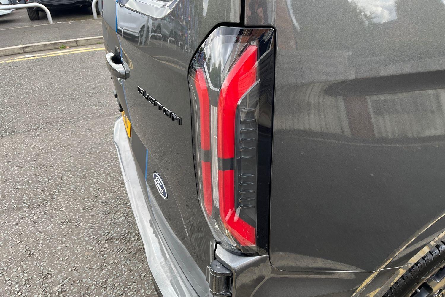 Ford TRANSIT CUSTOM Photo 7