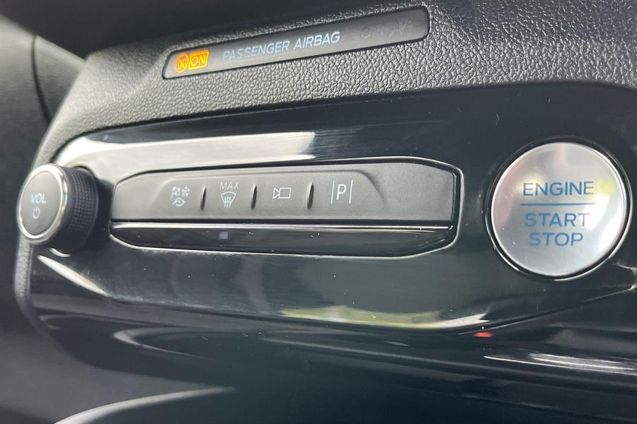 Ford KUGA Photo autoimg-0fd1601fc94ca1e5ca61fdcdda2e7f88fbfffb40.jpg