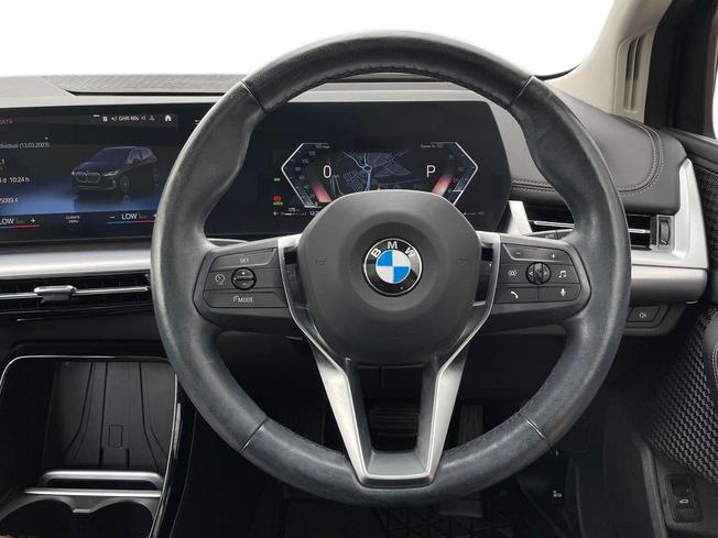 BMW 2 Series Active Tourer Photo 11