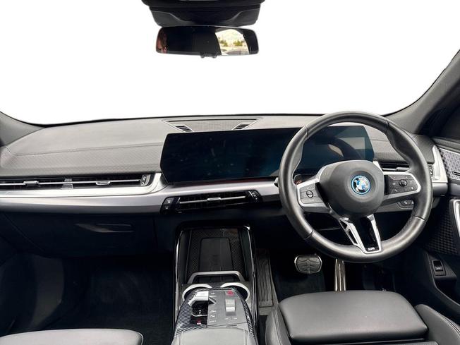 BMW Ix2 Photo 10