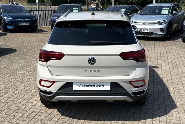 VOLKSWAGEN T-Roc Photo 35