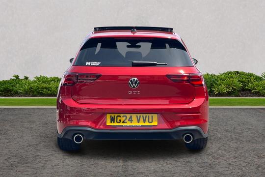 Volkswagen Golf Photo autoimg-0fe504debd60404b9bed6ab8f29530bde860618d.jpg