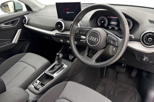 Audi Q2 Photo 6
