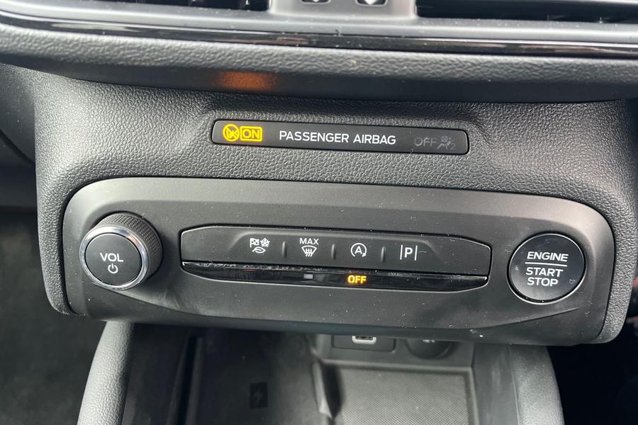 Ford FOCUS Photo autoimg-0fe9ee5fc3b4ac77b2e3bf91a3a55a4f74e18ee3.jpg