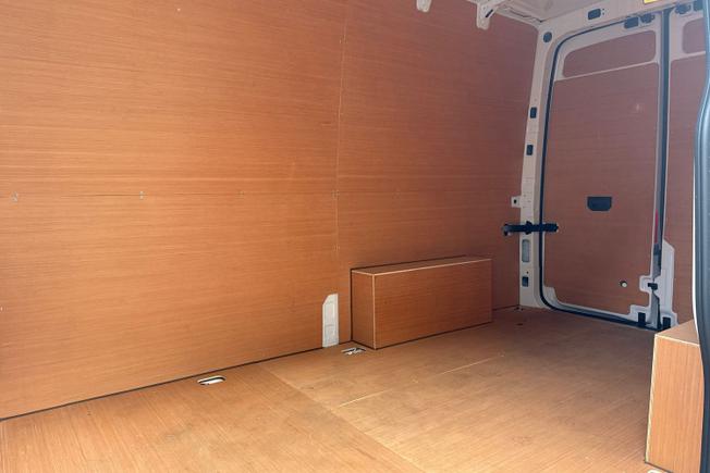 Volkswagen Crafter Photo 9